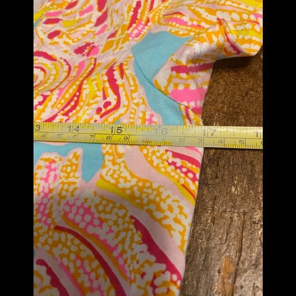 Lilly Pulitzer Short Sleeve T-Shirt - Picture 7 of 8